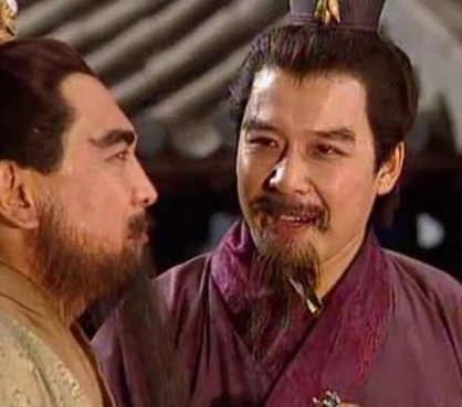 曹操和刘备煮酒论英雄只有两个人吗 不,其实还有一个人